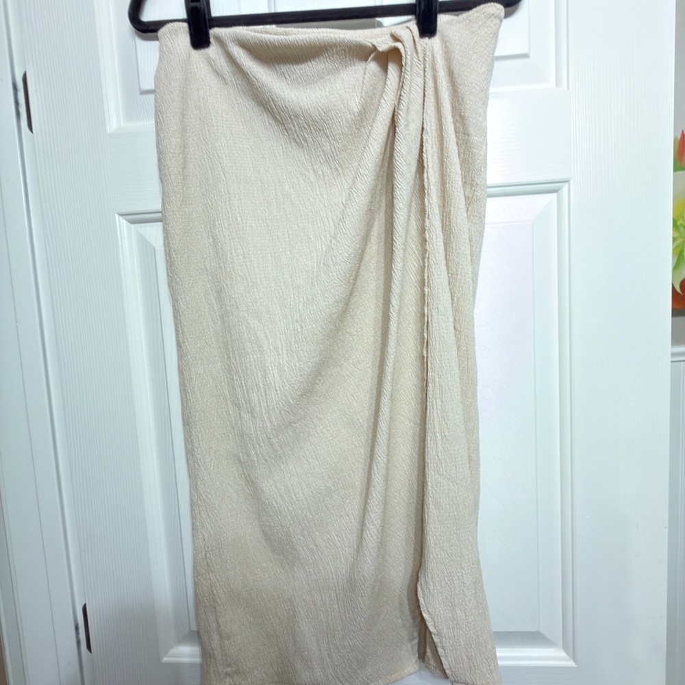 H&M Light Midi Skirt
